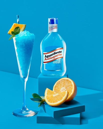 [3996] Aguardiente Antioqueño Sin Azúcar Tapa Azul – 700 ml